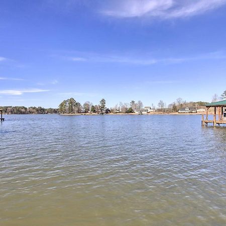 Lakefront Sparta Cottage With Decks And Boat Dock Exterior foto